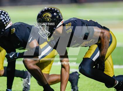 Thumbnail 2 in Hillgrove vs. Carrollton (GHSA 6A Quarterfinals) photogallery.