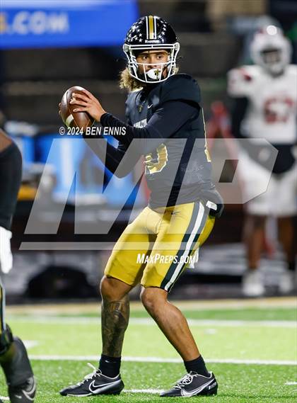 Thumbnail 2 in Hillgrove vs. Carrollton (GHSA 6A Quarterfinals) photogallery.