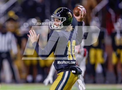 Thumbnail 2 in Hillgrove vs. Carrollton (GHSA 6A Quarterfinals) photogallery.