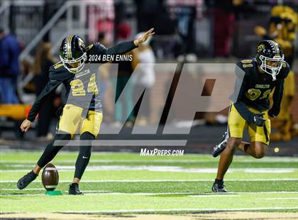 Thumbnail 3 in Hillgrove vs. Carrollton (GHSA 6A Quarterfinals) photogallery.