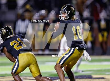 Thumbnail 1 in Hillgrove vs. Carrollton (GHSA 6A Quarterfinals) photogallery.
