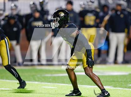 Thumbnail 1 in Hillgrove vs. Carrollton (GHSA 6A Quarterfinals) photogallery.