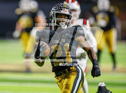 Thumbnail 3 in Hillgrove vs. Carrollton (GHSA 6A Quarterfinals) photogallery.
