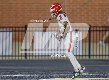 Thumbnail 2 in Hillgrove vs. Carrollton (GHSA 6A Quarterfinals) photogallery.