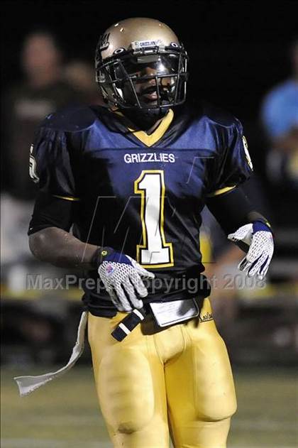 Thumbnail 1 in Bishop Amat @ Los Osos photogallery.