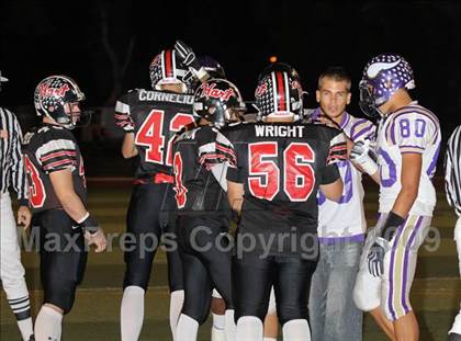 Thumbnail 2 in Hart vs. Valencia photogallery.