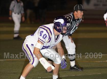 Thumbnail 3 in Hart vs. Valencia photogallery.