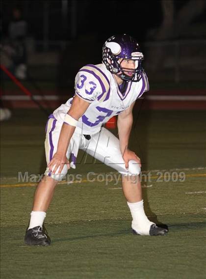 Thumbnail 1 in Hart vs. Valencia photogallery.