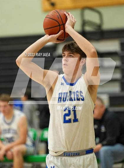 Thumbnail 1 in Fortuna vs. Vacaville (Steve Cauchi Ram Jam Tournament) photogallery.