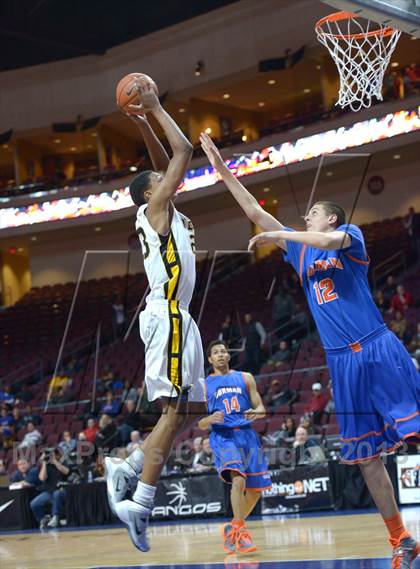 Thumbnail 2 in Bishop O'Dowd vs. Bishop Gorman (Tarkanian Classic) photogallery.