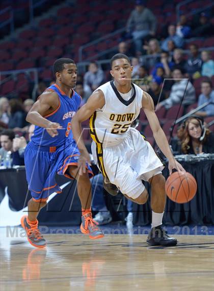 Thumbnail 3 in Bishop O'Dowd vs. Bishop Gorman (Tarkanian Classic) photogallery.