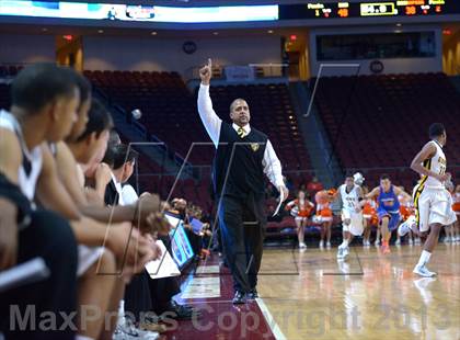 Thumbnail 1 in Bishop O'Dowd vs. Bishop Gorman (Tarkanian Classic) photogallery.