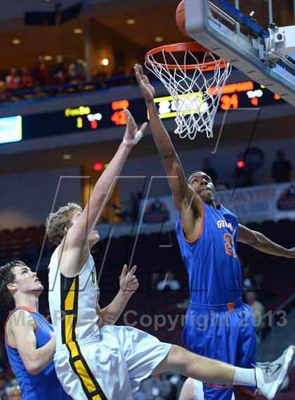 Thumbnail 1 in Bishop O'Dowd vs. Bishop Gorman (Tarkanian Classic) photogallery.