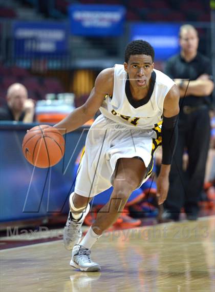 Thumbnail 2 in Bishop O'Dowd vs. Bishop Gorman (Tarkanian Classic) photogallery.