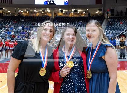 Thumbnail 3 in Wimberley vs. Randall (UIL 4A Volleyball Division II Final Medal Ceremony) photogallery.