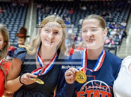 Thumbnail 2 in Wimberley vs. Randall (UIL 4A Volleyball Division II Final Medal Ceremony) photogallery.