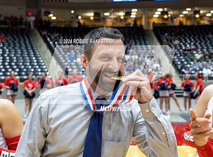 Thumbnail 3 in Wimberley vs. Randall (UIL 4A Volleyball Division II Final Medal Ceremony) photogallery.
