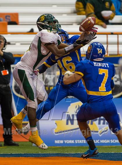 Thumbnail 3 in Williamsville North vs. Queensbury (NYSPHSAA Class A Final) photogallery.