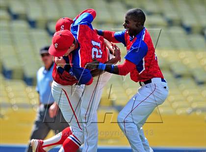 Thumbnail 1 in Serra vs. Mira Costa (CIF SS D3 Final) photogallery.