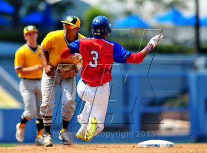 Thumbnail 1 in Serra vs. Mira Costa (CIF SS D3 Final) photogallery.