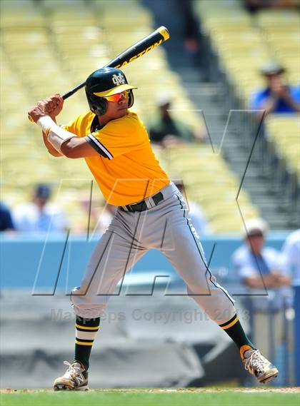 Thumbnail 1 in Serra vs. Mira Costa (CIF SS D3 Final) photogallery.