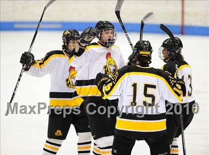 Thumbnail 3 in Trumbull vs. Amity (CIAC Division 2 Semifinal) photogallery.