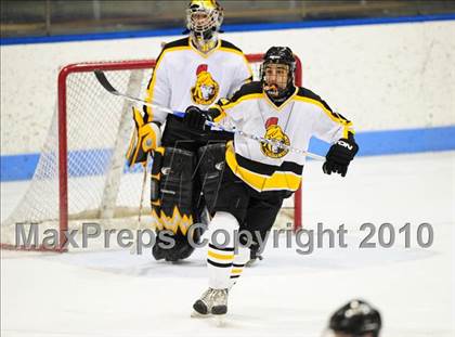 Thumbnail 3 in Trumbull vs. Amity (CIAC Division 2 Semifinal) photogallery.