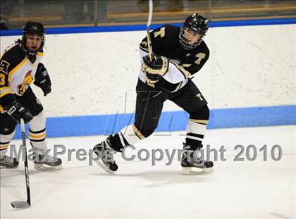 Thumbnail 3 in Trumbull vs. Amity (CIAC Division 2 Semifinal) photogallery.