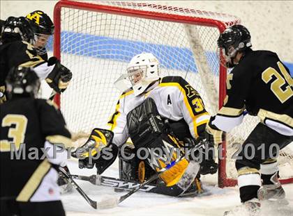 Thumbnail 2 in Trumbull vs. Amity (CIAC Division 2 Semifinal) photogallery.