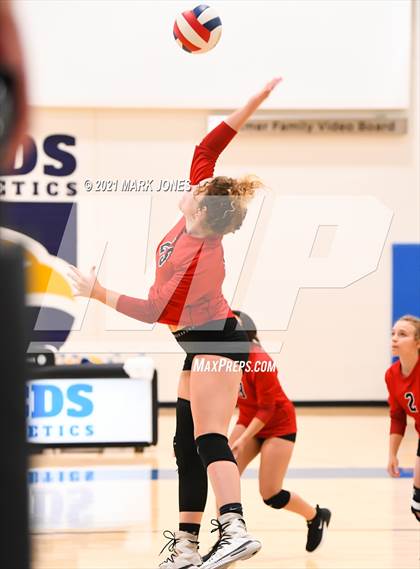 Thumbnail 3 in Phoenix Country Day vs. Tonopah Valley (JV) photogallery.