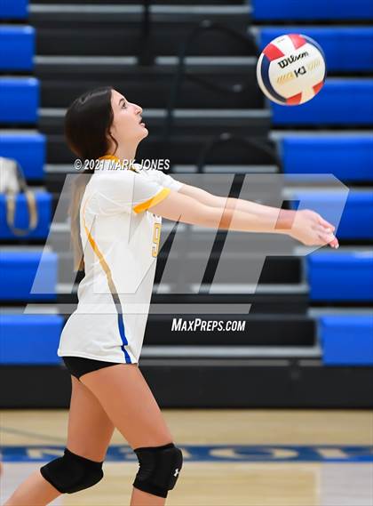 Thumbnail 1 in Phoenix Country Day vs. Tonopah Valley (JV) photogallery.