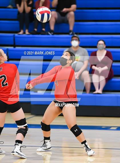Thumbnail 3 in Phoenix Country Day vs. Tonopah Valley (JV) photogallery.
