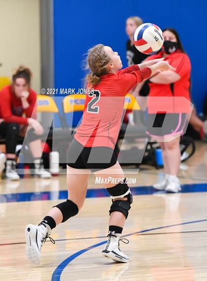 Thumbnail 2 in Phoenix Country Day vs. Tonopah Valley (JV) photogallery.