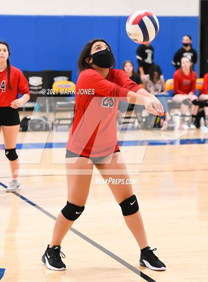 Thumbnail 2 in Phoenix Country Day vs. Tonopah Valley (JV) photogallery.