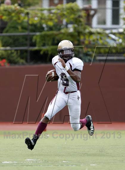 Thumbnail 3 in Iona Prep @ Chaminade photogallery.