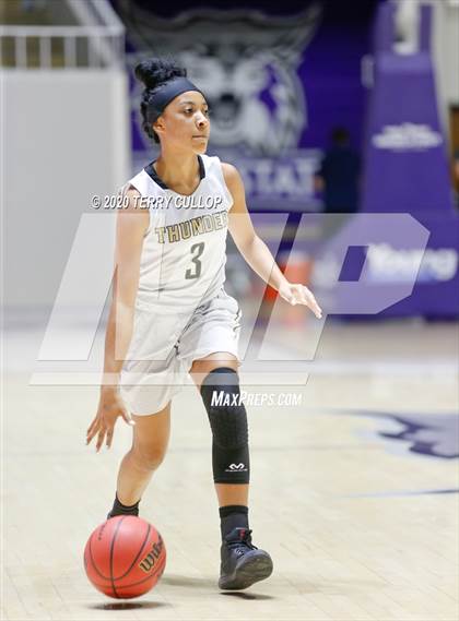 Thumbnail 3 in Pine View vs. Desert Hills (UHSAA 4A Semifinal) photogallery.