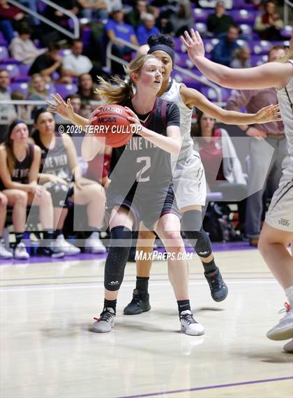 Thumbnail 1 in Pine View vs. Desert Hills (UHSAA 4A Semifinal) photogallery.