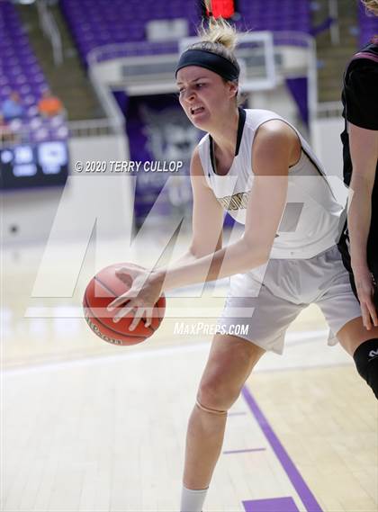 Thumbnail 2 in Pine View vs. Desert Hills (UHSAA 4A Semifinal) photogallery.