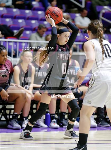 Thumbnail 1 in Pine View vs. Desert Hills (UHSAA 4A Semifinal) photogallery.