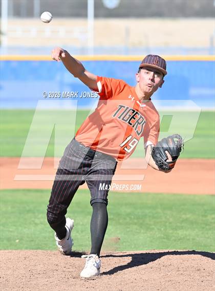 Thumbnail 3 in La Junta @ O'Connor (Coach Bob) photogallery.