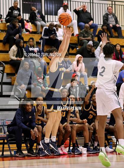 Thumbnail 2 in Norcross vs. Wheeler (Nike Elite HS Showcase GA) photogallery.