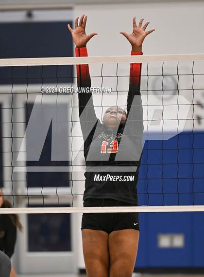 Thumbnail 2 in Salesian College Preparatory @ San Rafael (CIF NCS D3 Playoff) photogallery.