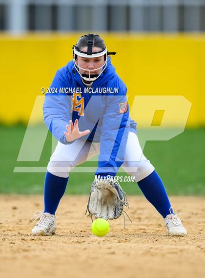 Thumbnail 2 in Massapequa @ East Meadow photogallery.