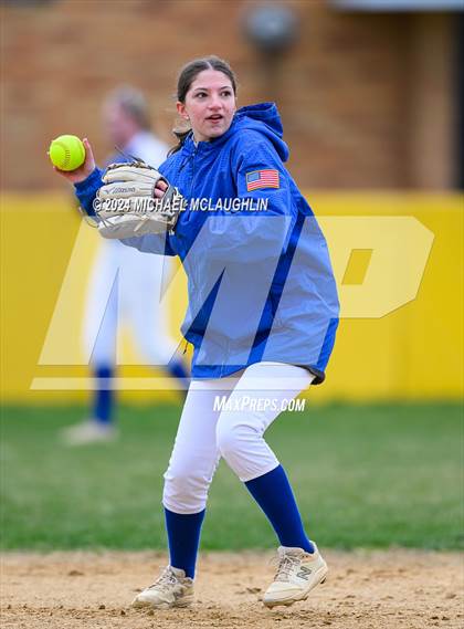 Thumbnail 3 in Massapequa @ East Meadow photogallery.