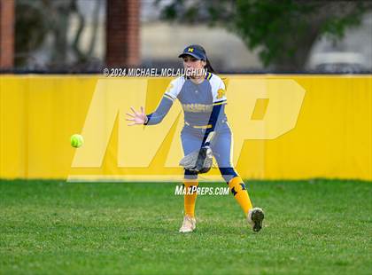 Thumbnail 1 in Massapequa @ East Meadow photogallery.