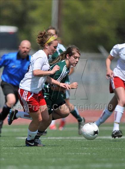 Thumbnail 3 in Pearce vs. Longview (Class 4A, Region II Finals) photogallery.