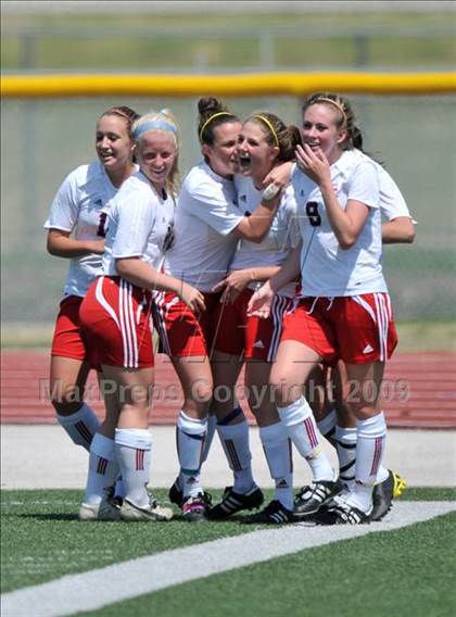 Thumbnail 2 in Pearce vs. Longview (Class 4A, Region II Finals) photogallery.