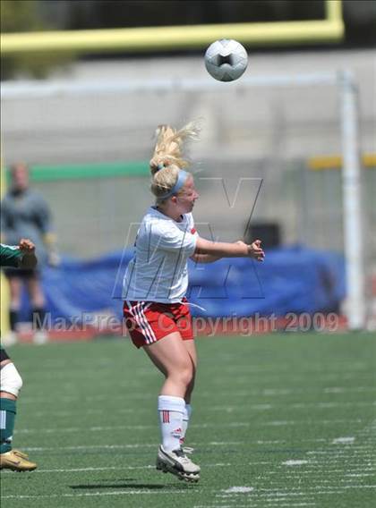 Thumbnail 2 in Pearce vs. Longview (Class 4A, Region II Finals) photogallery.