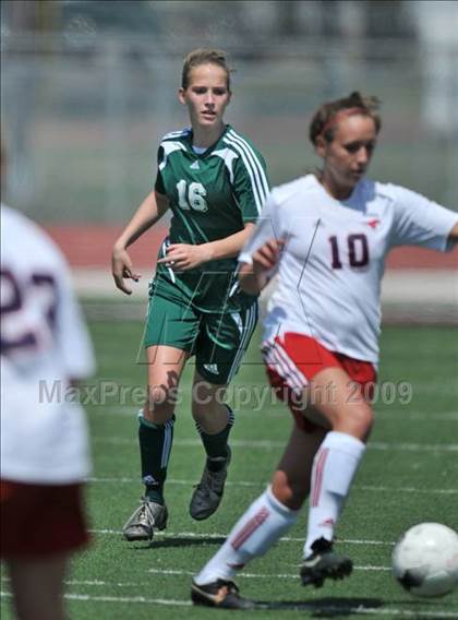 Thumbnail 1 in Pearce vs. Longview (Class 4A, Region II Finals) photogallery.