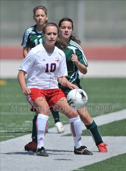 Thumbnail 3 in Pearce vs. Longview (Class 4A, Region II Finals) photogallery.